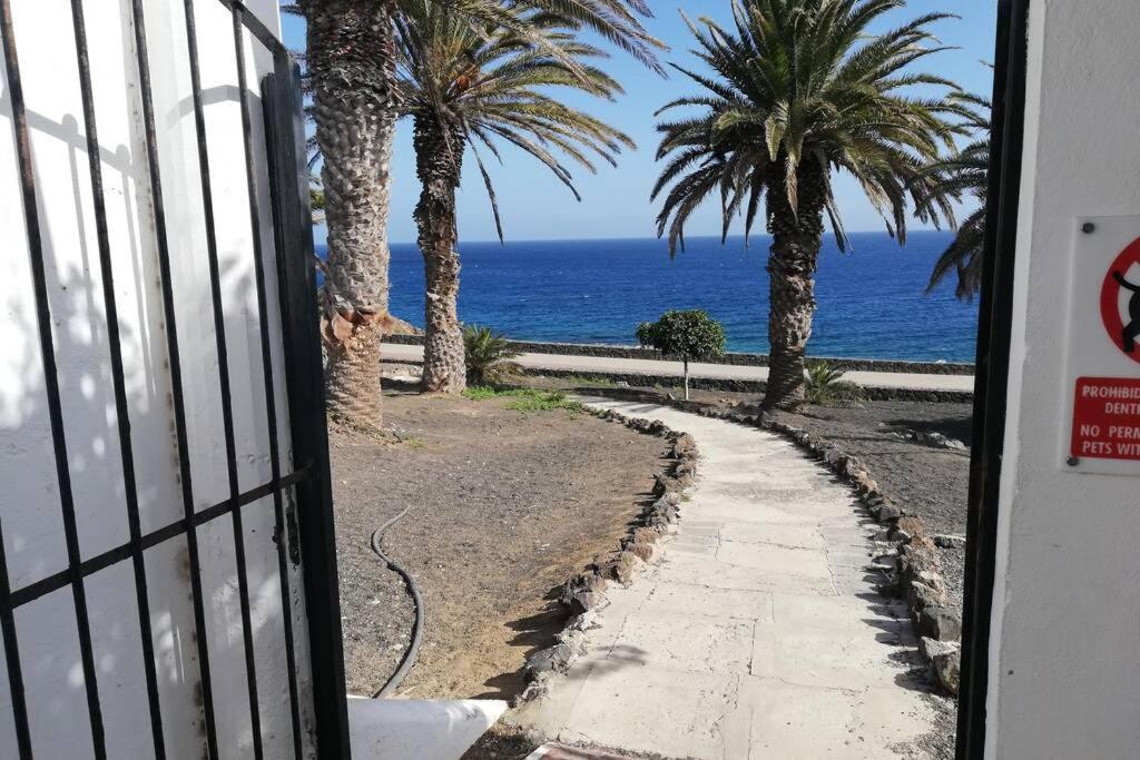 Apartamento Lina 25 Playa Roca Коста Тегисе Екстериор снимка