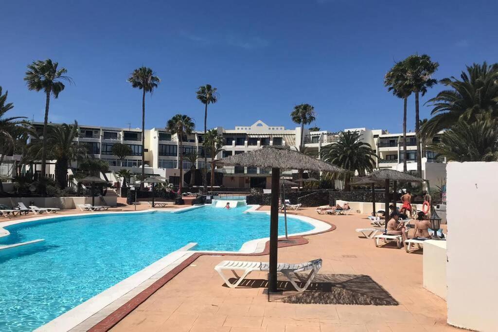 Apartamento Lina 25 Playa Roca Коста Тегисе Екстериор снимка