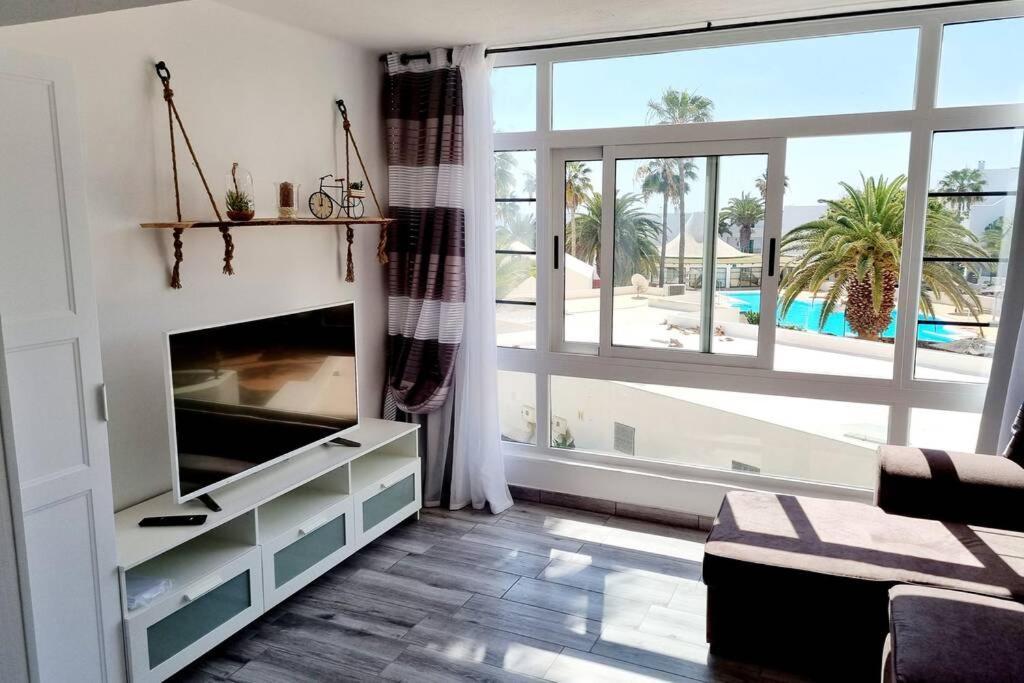 Apartamento Lina 25 Playa Roca Коста Тегисе Екстериор снимка